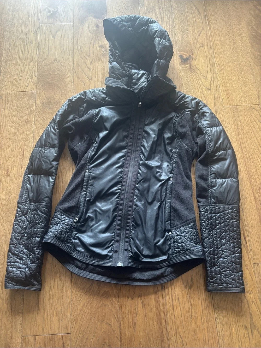 lululemon athletica Black Quilted Hooded light Puffer Jacket with removable hood